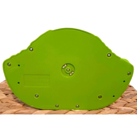 DISNEY PARKS Keys To Magic Kingdom Hasbro Its a Small World Playset Figures, Key - Picture 8 of 9